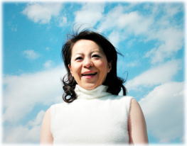 高梨智子（写真）