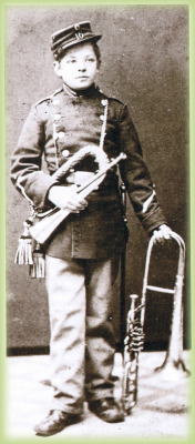 �J�[���E�j�[���Z���i�P�W�U�T�|�P�X�R�P�j�@�P�S�΂̂���B�I�[�f���Z�̌R�y���ɓ������A���b�p��𖱂߂܂���